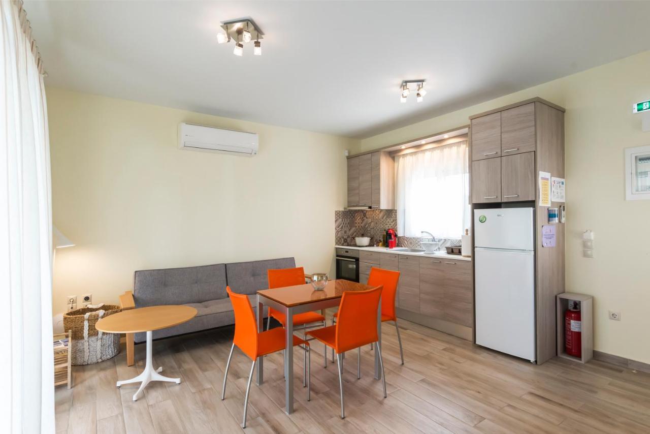 Venus Villa With Private Pool, 2Min To The Beach Finikounda Exterior foto