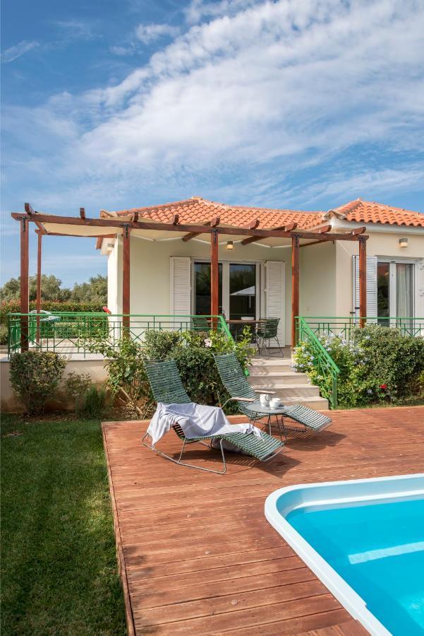 Venus Villa With Private Pool, 2Min To The Beach Finikounda Exterior foto